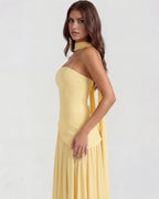 Vestido maxi amarillo con abertura lateral