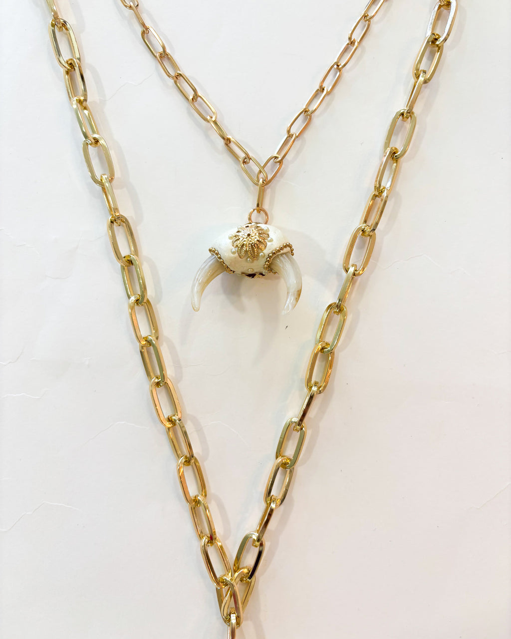 COLLAR CUERNO DOBLE