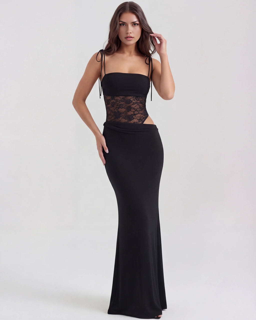 Vestido maxi negro con aberturas laterales