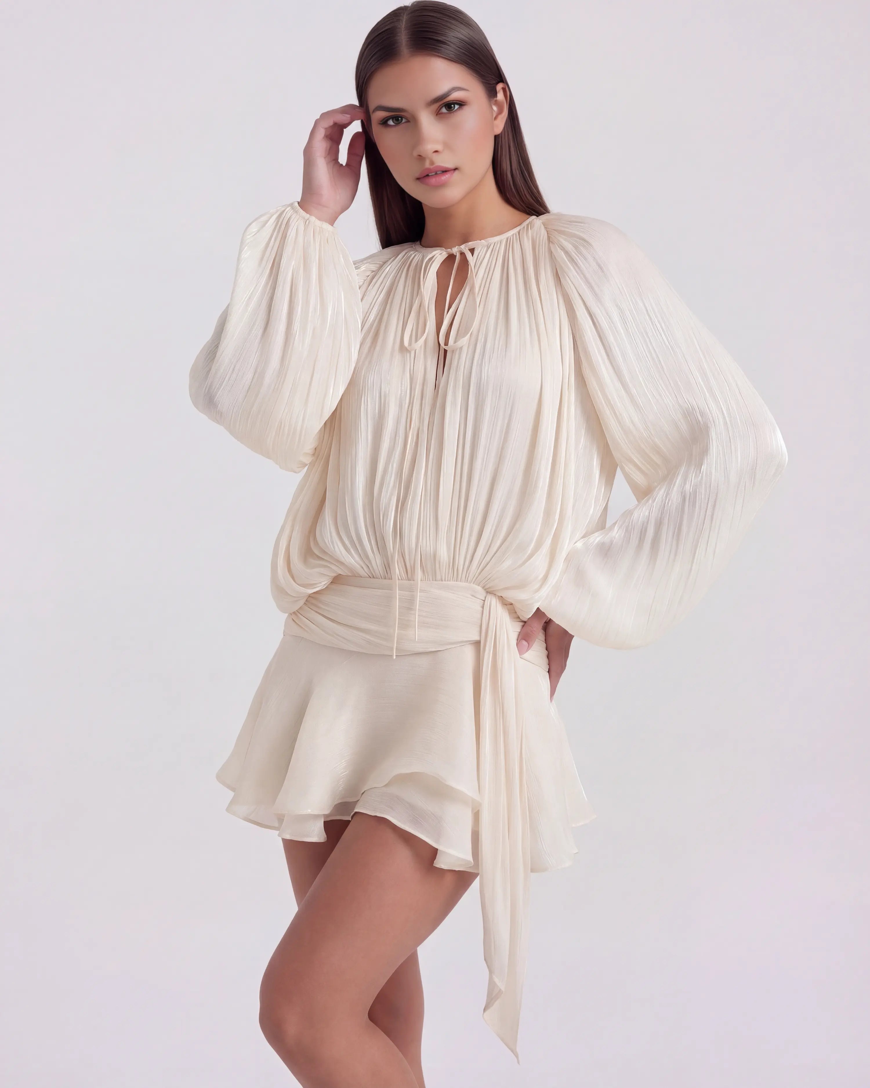 Vestido mini blanco boho con manga abullonada
