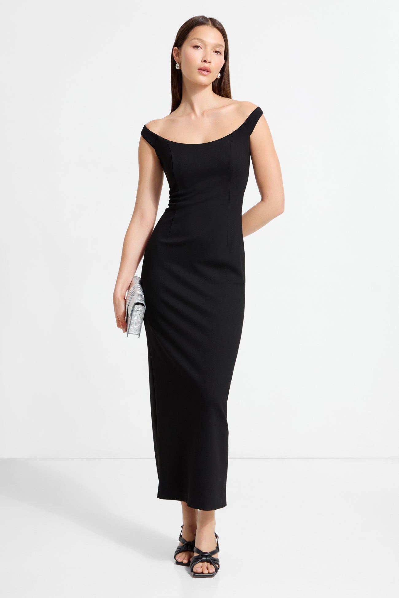Vestido Con Apertura Eliana