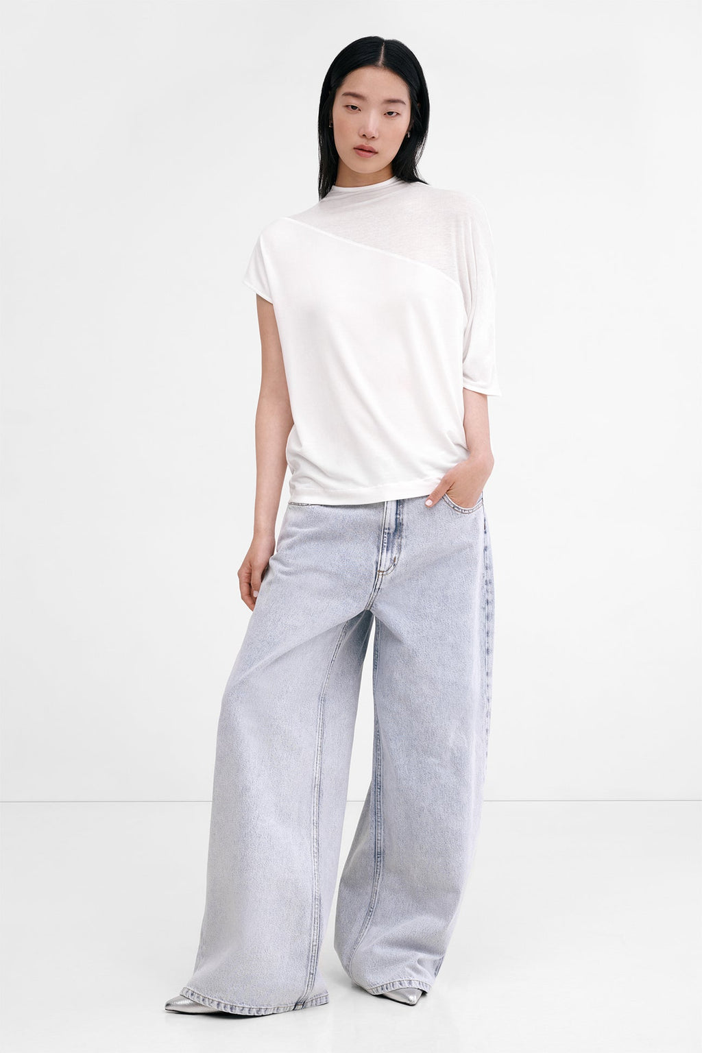 Ariel Top