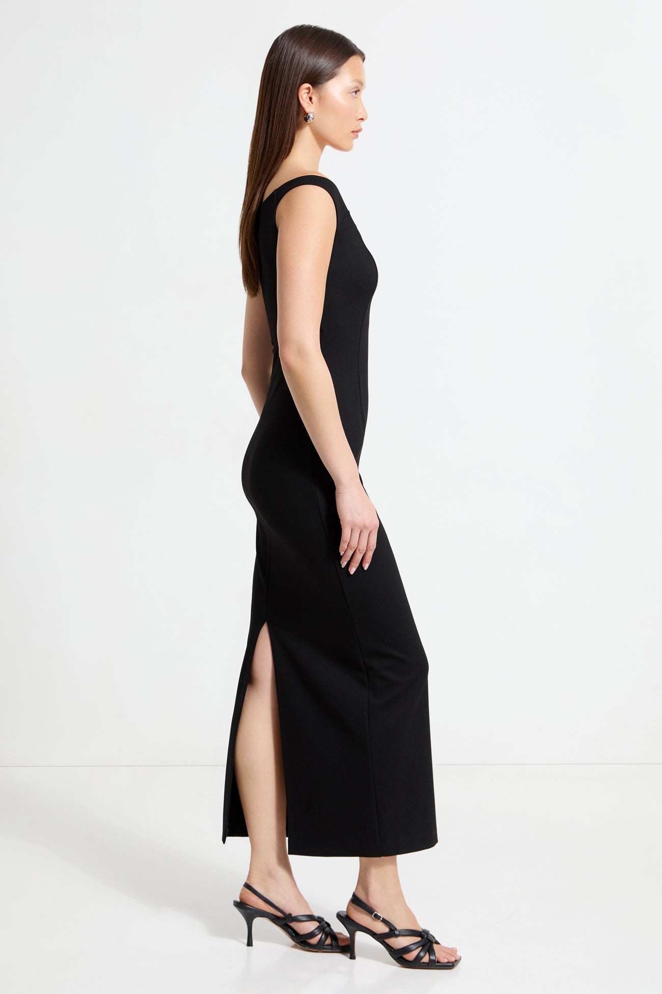 Vestido Con Apertura Eliana