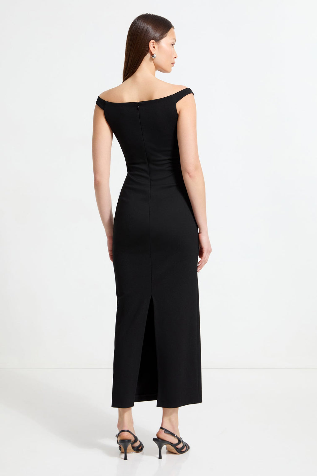 Vestido Con Apertura Eliana