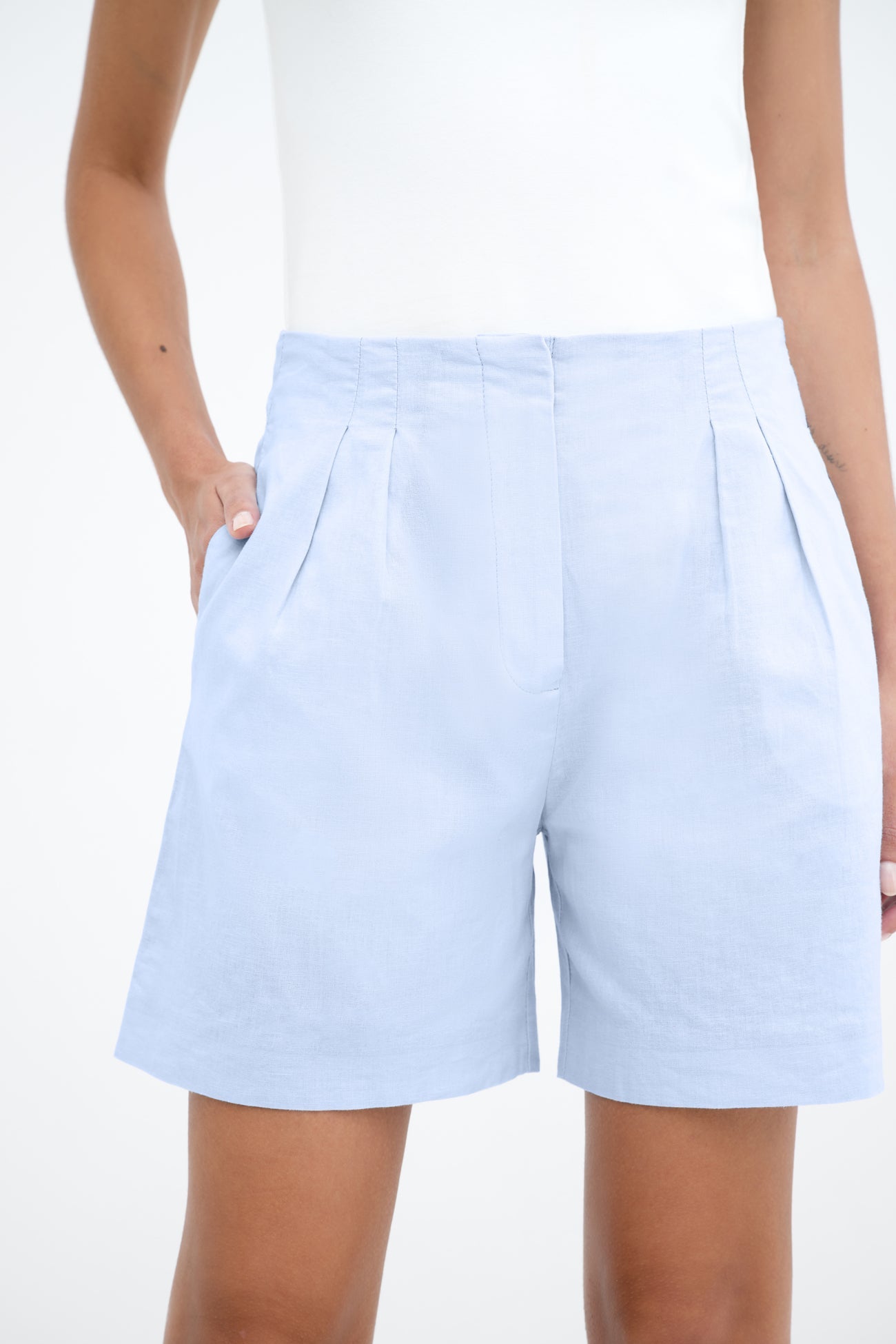 Kingsbridge Linen-Blend Shorts