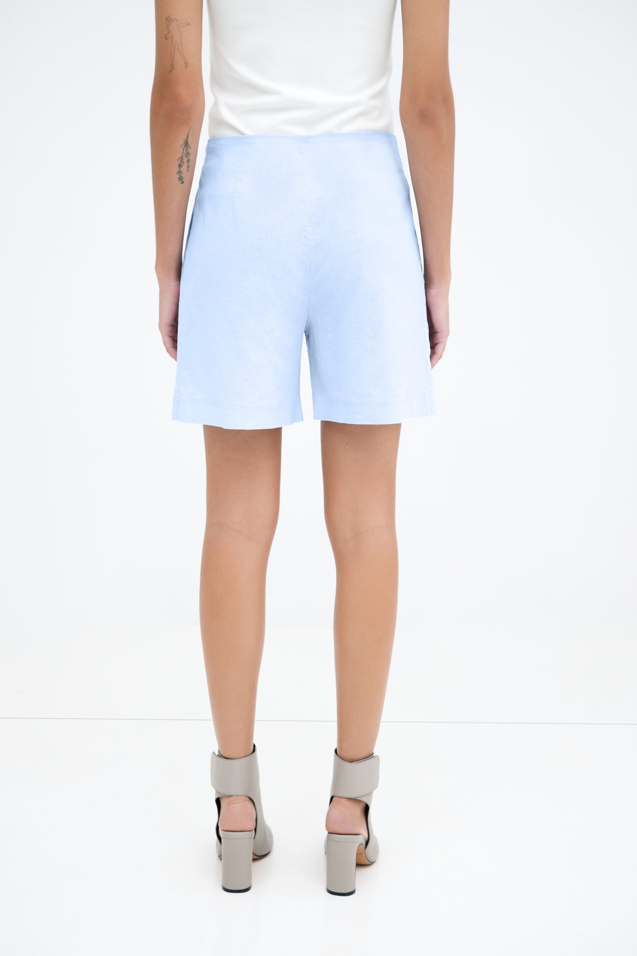 Kingsbridge Linen-Blend Shorts