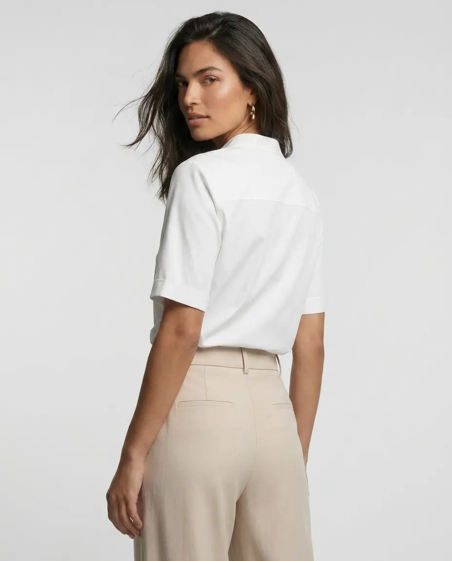 Blusa Elegante con Cuello en V | Básicos Atelier