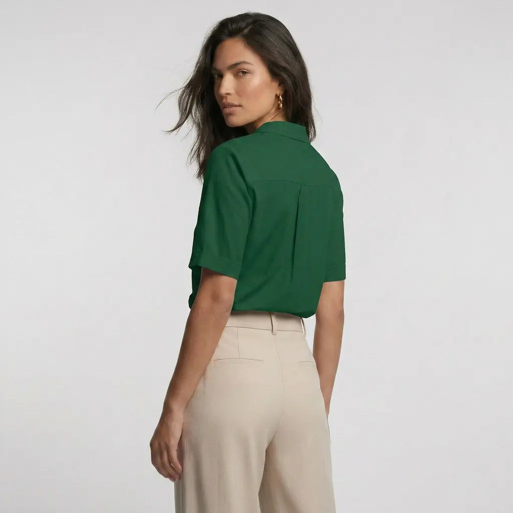 Blusa Elegante con Cuello en V | Básicos Atelier